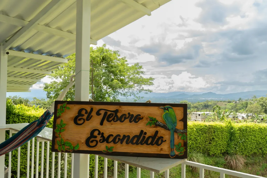 Alquiler de finca en Pereira con piscina privada y naturaleza del Eje Cafetero