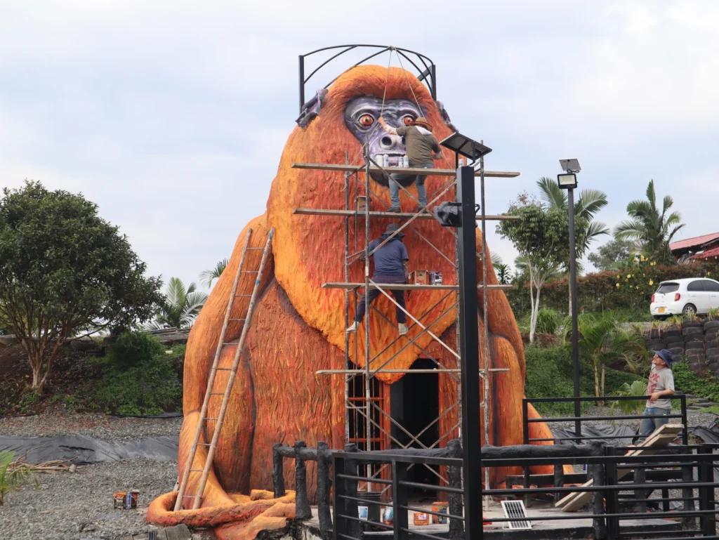 Mona aulladora símbolo de cuidado y resistencia en Arabia Pereira