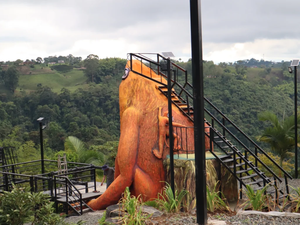 La Guardiana del Aullido y turismo en Arabia Pereira